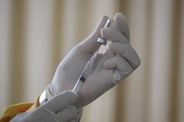 Ατροπίνη: Τι είναι η ουσία με την οποία η 41χρονη φέρεται να δηλητηρίαζε τον πρώην σύζυγό της