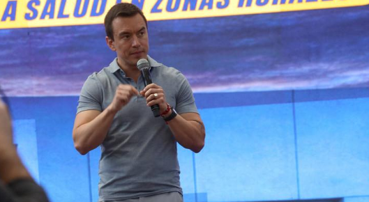 Ισημερινός: Στο «τραπέζι» η επιβολή τελωνειακών δασμών 100% στην Κολομβία