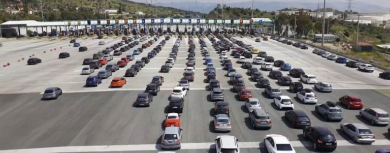 Επιστρέφουν στην Αθήνα οι εκδρομείς του Πάσχα: Πού εντοπίζονται οι καθυστερήσεις – Αυξάνεται σταδιακά η κίνηση στα ΚΤΕΛ Κηφισού