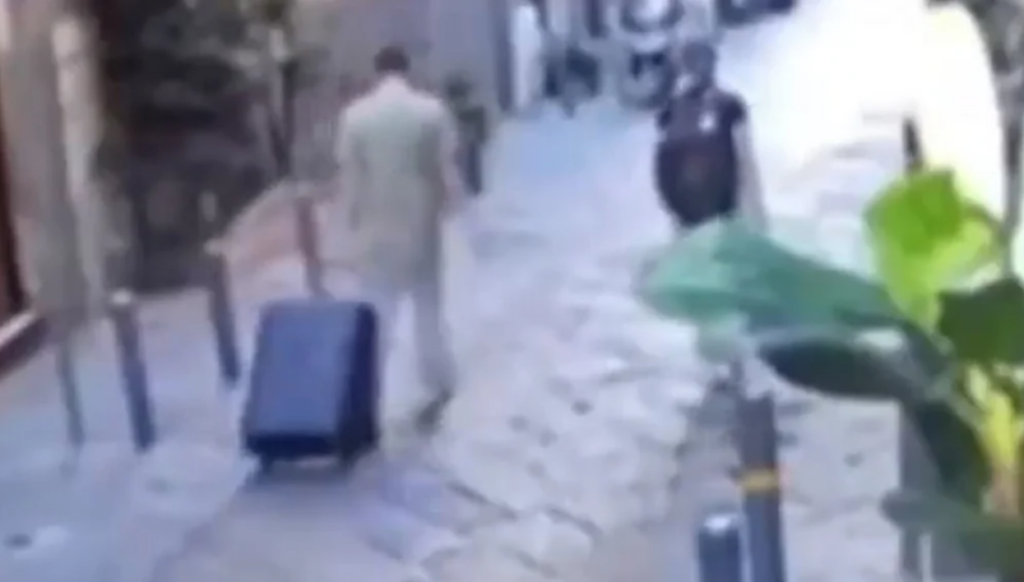Ιταλία: Δίωξη για ανθρωποκτονία στους γονείς του 13χρονου που «σκότωσε τουρίστρια με άγαλμα»