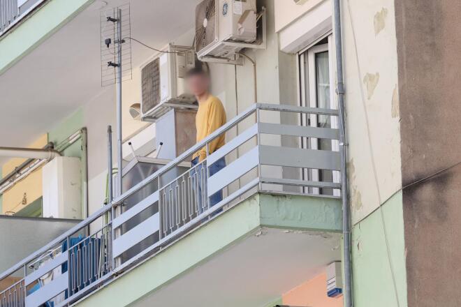 Θεσσαλονίκη: «Φέρτε μου ψυχολόγο. Πείτε μαζί μου το Πάτερ Ημών», φώναζε ο 20χρονος που απειλούσε να πέσει στο κενό