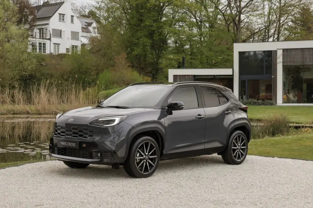 Νέο Toyota Yaris Cross: Ανανέωση για το δημοφιλέστερο B-SUV – Πότε θα έρθει Ελλάδα;