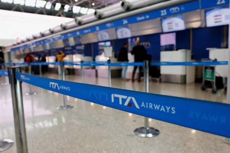 Συναγερμός στα ιταλικά αεροδρόμια: Σοβαρή έλλειψη καυσίμων περιορίζει τις πτήσεις – Ποιες πόλεις πλήττονται