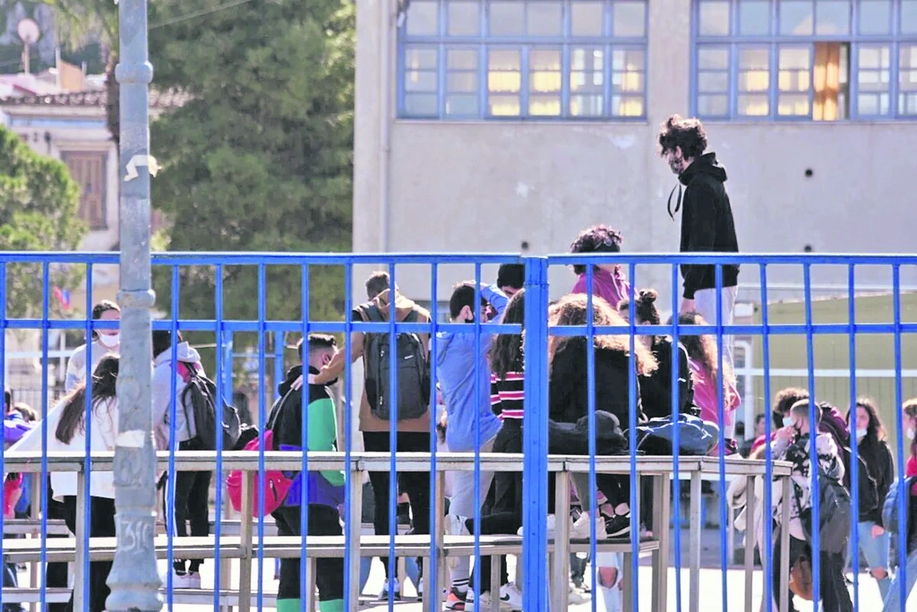 Ψυχολογία ανηλίκων: Προσοχή στα «ήσυχα» και «μοναχικά» παιδιά – Τι αποκαλύπτει στον ΕΤ κοινων