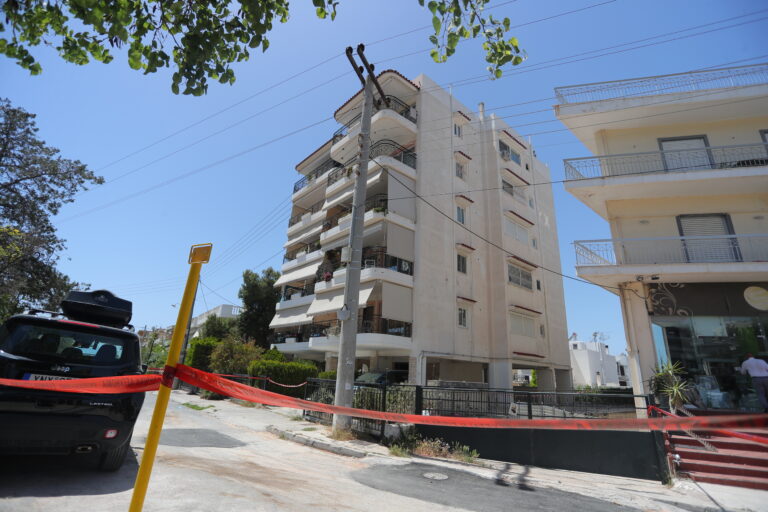 Ηλιούπολη: Σε σοκ το πανελλήνιο για τη βουτιά των δυο 17χρονων στο κενό – Τριήμερο πένθος στον δήμο- Τι ερευνούν οι Αρχές