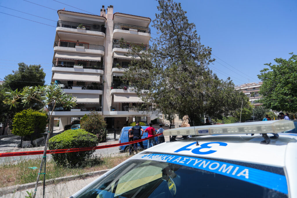 Ηλιούπολη: «Ζήτησαν τα κλειδιά της ταράτσας, μέσα σε δευτερόλεπτα έπεσαν, ακούστηκε το ‘μπαμ’» ̵