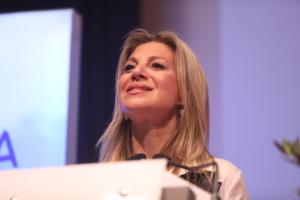 Καρυστιανού: «Μόνο αυτά είναι τα επίσημα στελέχη μας» – Τι απαντά για το νέο κόμμα και τα δημοσιεύμα