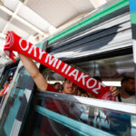 Final Four Euroleague: Ξεχύθηκαν τα «ερυθρόλευκα» καραβάνια – Οι πρώτοι οπαδοί του Ολυμπιακού έφτασαν στο T-Center – Αντίστροφη μέτρηση για το τζάμπολ