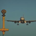 Η τεχνητή νοημοσύνη παίρνει το πηδάλιο στις πτήσεις – Θα πετούσατε με αεροσκάφη που τα προσγειώνει ένα… chatbot;