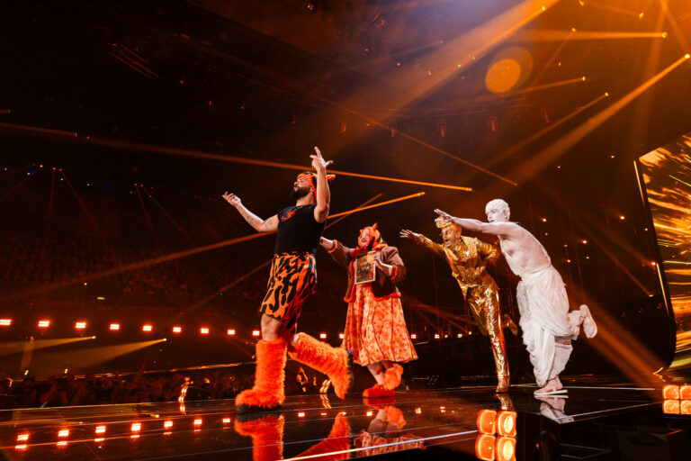 Eurovision 2026: Ο Akylas πήρε το εισιτήριο για τον τελικό και γνωρίζει αποθέωση