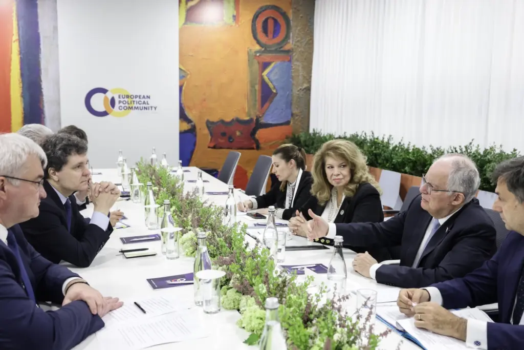 Τασούλας στη Σύνοδο Κορυφής Ευρωπαϊκής Πολιτικής Κοινότητας: Η Ευρώπη καλείται να αναζητήσει λύσεις 