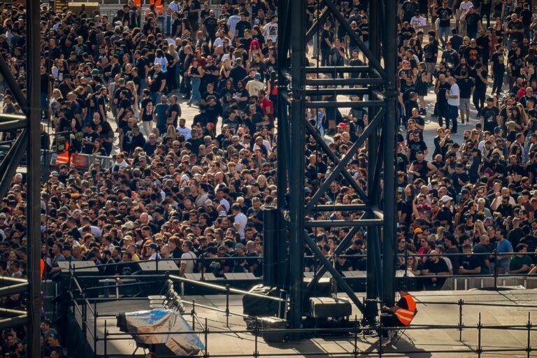 Οι Metallica θα κάνουν… σεισμό στο ΟΑΚΑ; Το Γεωδυναμικό Ινστιτούτο παρακολουθεί με σεισμογράφο τη συναυλία – Στη σκηνή τα πρώτα συγκροτήματα