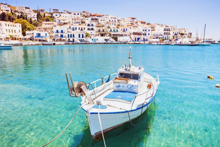 Οι Times «ανακαλύπτουν» την αυθεντικότητα της Άνδρου – Στα top ελληνικά νησιά για το 2026