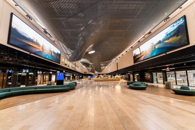 Η LG ολοκληρώνει το LED Signane project στο terminal 3 του αεροδρομίου της Φρανκφούρτης