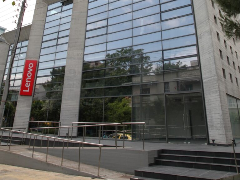 Η Lenovo καταγράφει εξαιρετικά αποτελέσματα στο τέταρτο τρίμηνο, ενώ διατηρεί την ανάπτυξη και καταγραφεί την ισχυρότερη χρονιά στην ιστορία του Ομίλου