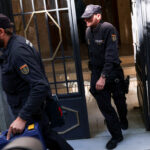 Έφοδος της αστυνομίας στα γραφεία του Σοσιαλιστικού Κόμματος της Ισπανίας