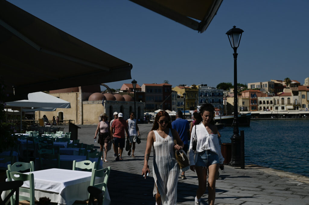 ΕΤ – Forum: «ΚΡΗΤΗ 2030: Τι δείχνει η Παγκρήτια δημοσκόπηση της Palmos Analysis – Τι λέν