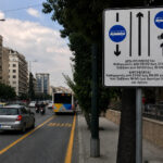 Μπορώ να μπω για λίγο σε λεωφορειολωρίδα για να στρίψω δεξιά;