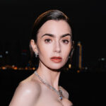 Λίλι Κόλινς: Η Emily In Paris δεν είναι μόνο η λαμπερή σταρ που δείχνει – Η ζωή και οι δυσκολίες που την έφτασαν στο σήμερα