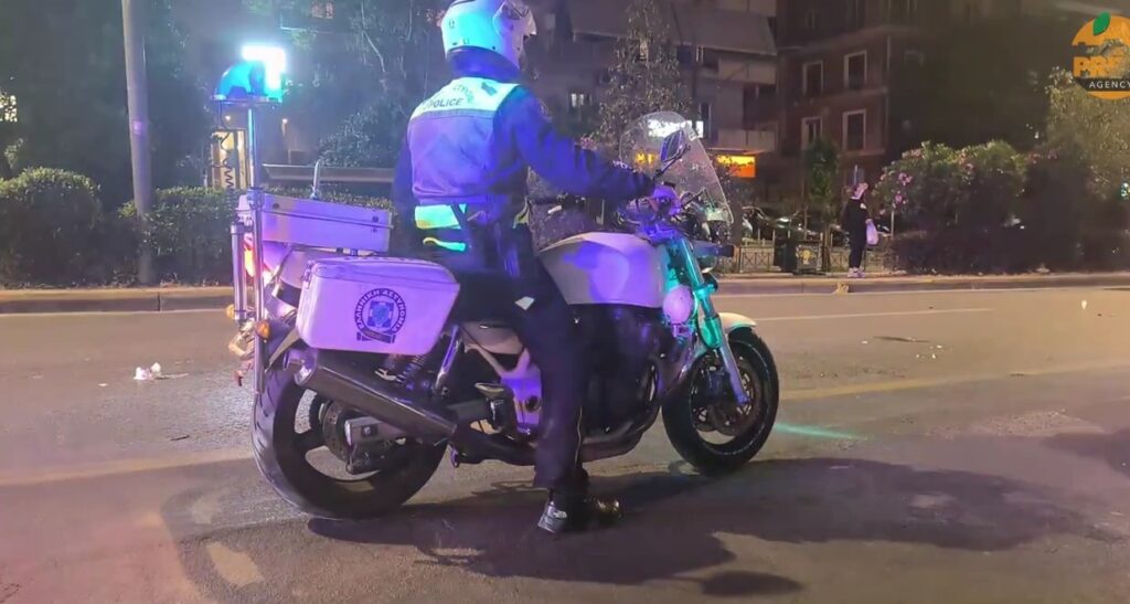 Λεωφόρο Αλεξάνδρας: Βίντεο από την παράσυρση πεζού από μοτοσικλέτα