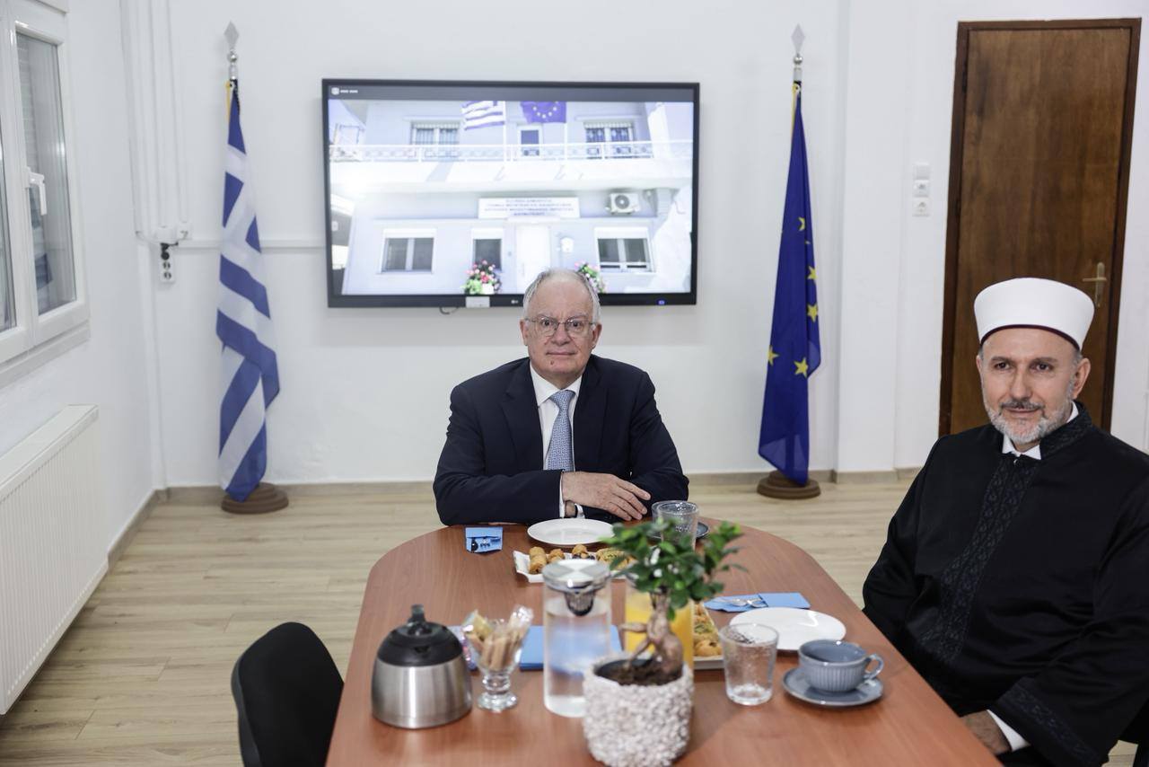 Εσωτερική εικόνα άρθρου