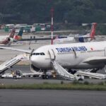 Φωτιά σε αεροσκάφος της Turkish Airlines προκάλεσε χάος σε αεροδρόμιο – Πανικός και εκκένωση με τσουλήθρες
