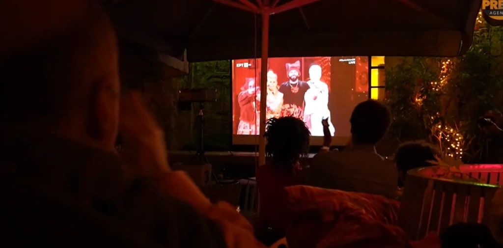 Η Αθήνα σε «ρυθμούς» Eurovision: Γιγαντοοθόνες, πάρτι και αποθέωση για το «Ferto» του Akyla