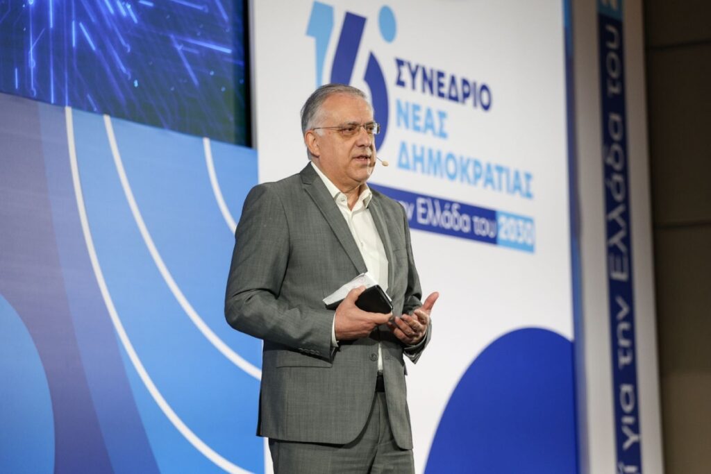 Θεοδωρικάκος στο Συνέδριο της ΝΔ: «Η εμβληματική επένδυση για το γάλλιο γεωστρατηγικό “όπλο” για την