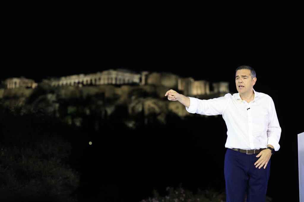 Αλέξης Τσίπρας: Τι πραγματικά του είπαν ο Γιάννης, η Κατερίνα και ο κ. Δημήτρης – Τα fake news