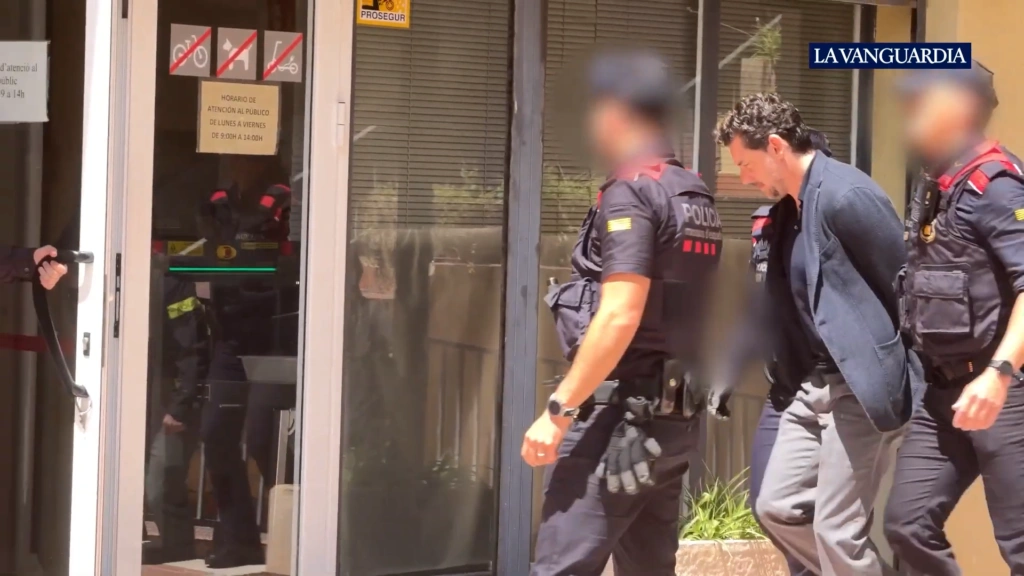 Mango: Ανατροπή στην υπόθεση θανάτου του δισεκατομμυριούχου ιδρυτή – Στη φυλακή ο γιος του – Η