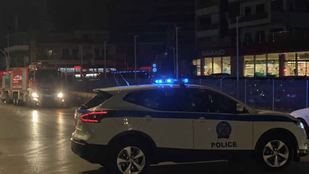 Φωτιά σε σούπερ μάρκετ στη Λιοσίων – Μεγάλη κινητοποίηση της Πυροσβεστικής και της ΕΛ.ΑΣ