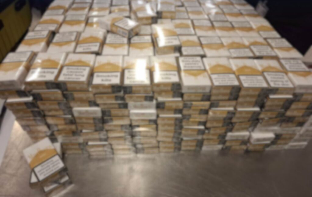 ΑΑΔΕ: Κατασχέθηκαν 415.000 λαθραία τσιγάρα στο «Ελ. Βενιζέλος» από αποσκευές 11 επιβατών