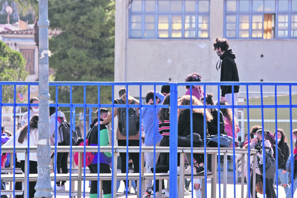 «Θα πεθάνω, δεν μπορώ ούτε να αναπνεύσω» – Η κραυγή αγωνίας της 14χρονης που είχε κάνει κοκαΐν