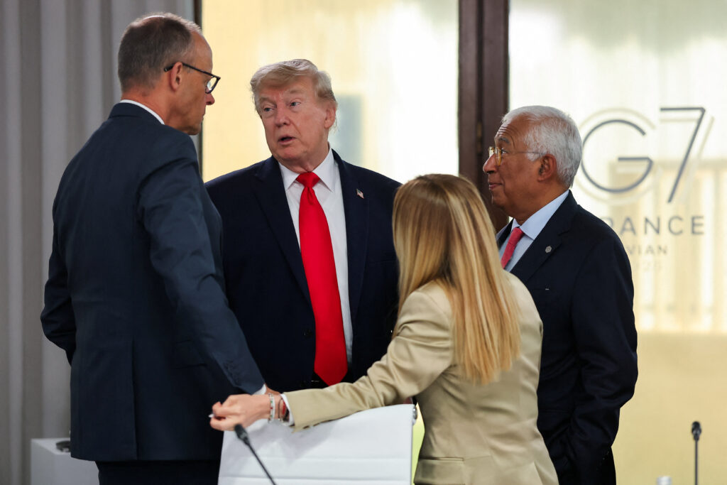 G7: Οι αστείες και απρόβλεπτες στιγμές της συνόδου – Το «αφεντικό» του Τραμπ, το «κόψιμο» του καπνίσ