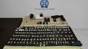 Ζεφύρι: Σπείρα παρίστανε υπαλλήλους ρεύματος και άδειαζε σπίτια – Λεία άνω των 27.000 ευρώ