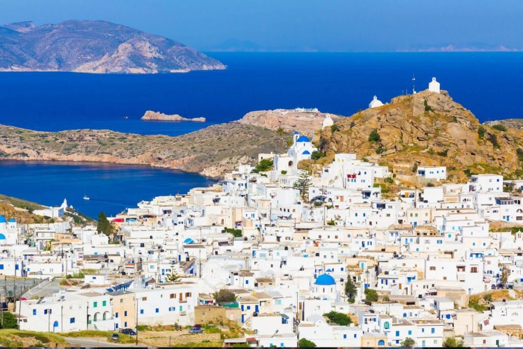Οι Times «ανακαλύπτουν» ένα αυθεντικό ελληνικό νησί – «Ιδανικό για να απολαύσει κανείς ηλιοβασίλεμα
