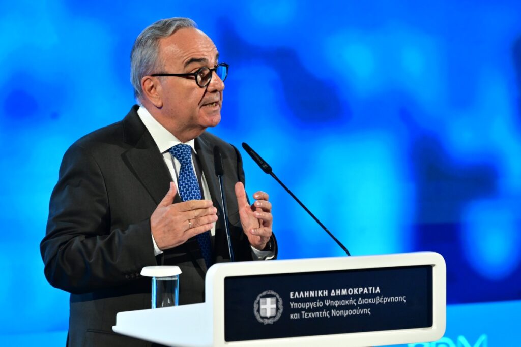Παπαθανάσης: Χρηματοδότηση για την ένταξη ΑΠΕ και αντλιών θερμότητας στα δίκτυα τηλεθέρμανσης