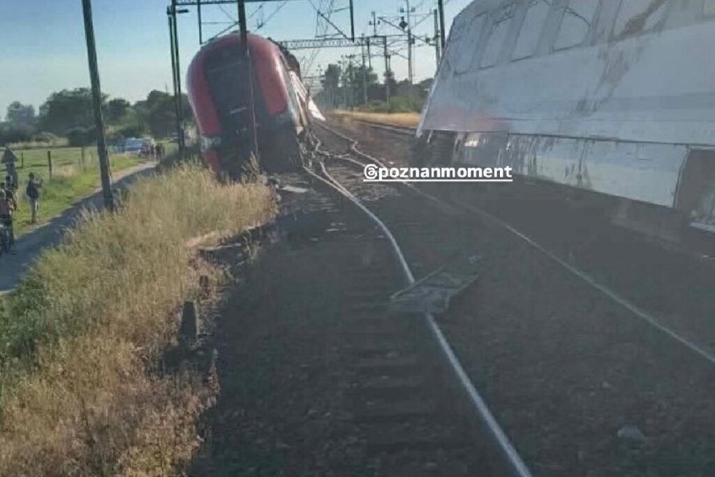 Σύγκρουση τρένων στην Πολωνία: Αναφορές για τραυματίες