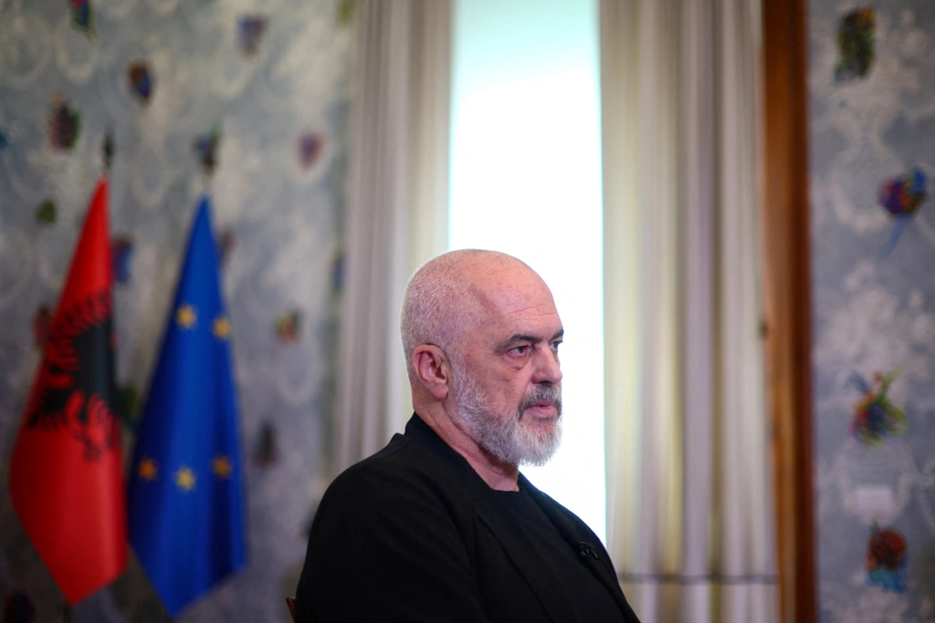 Ο Έντι Ράμα αποκρούει τις αντιδράσεις για το θέρετρο του Κούσνερ στην Αλβανία και μιλά για «οργή κατ