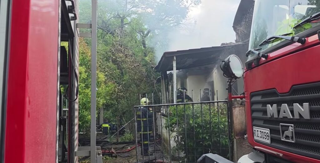 Τραγωδία Γρεβενά: Απανθρακωμένη σορός εντοπίστηκε μετά από φωτιά σε σπίτι [Βίντεο]