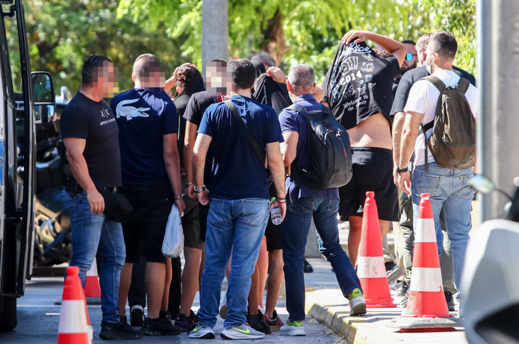 Πώς έγινε το φονικό στην Καλλιθέα – Τι προηγήθηκε, ποιοι εμπλέκονται και πώς σκοτώθηκε ο 15χρο