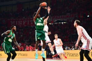 Basket League-LIVE: Ξεκίνησε το Ολυμπιακός - Παναθηναϊκός για την ανάδειξη του φετινού πρωταθλητή
