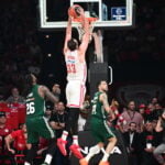 Ολυμπιακός – Παναθηναϊκός 102-92: Η ματσάρα βάφτηκε «κόκκινη» – Μία νίκη μακριά από το πρωτάθλημα οι «ερυθρόλευκοι»