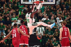 Παναθηναϊκός - Ολυμπιακός 68-58: Ισοφάρισαν τη σειρά οι «πράσινοι» σε 1-1