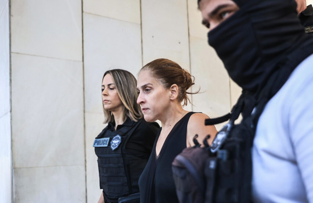 Τέλος στην αγωνία για τα παιδιά του Πολωνού καθηγητή – Μεταφέρονται στην πατρίδα τους με τον θείο τους