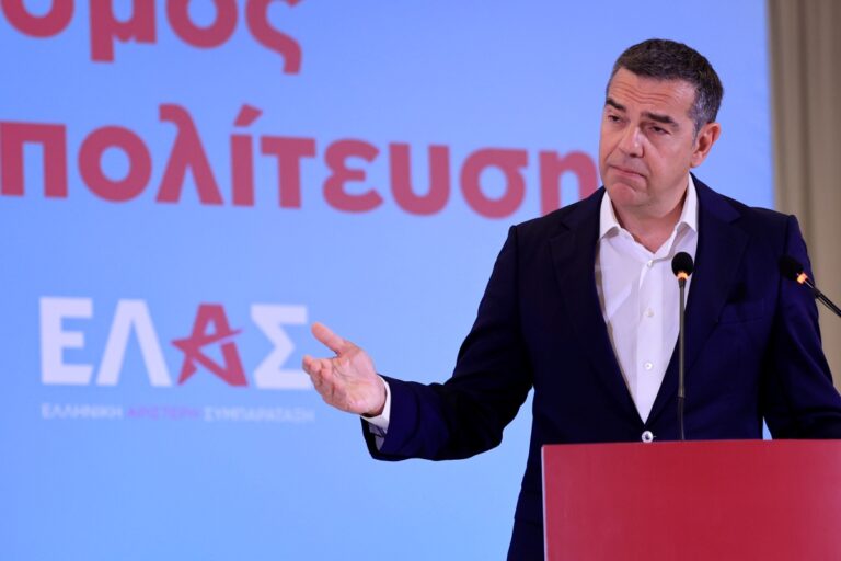 Πουλάει τις ίδιες αυτ-απάτες σε νέα συσκευασία