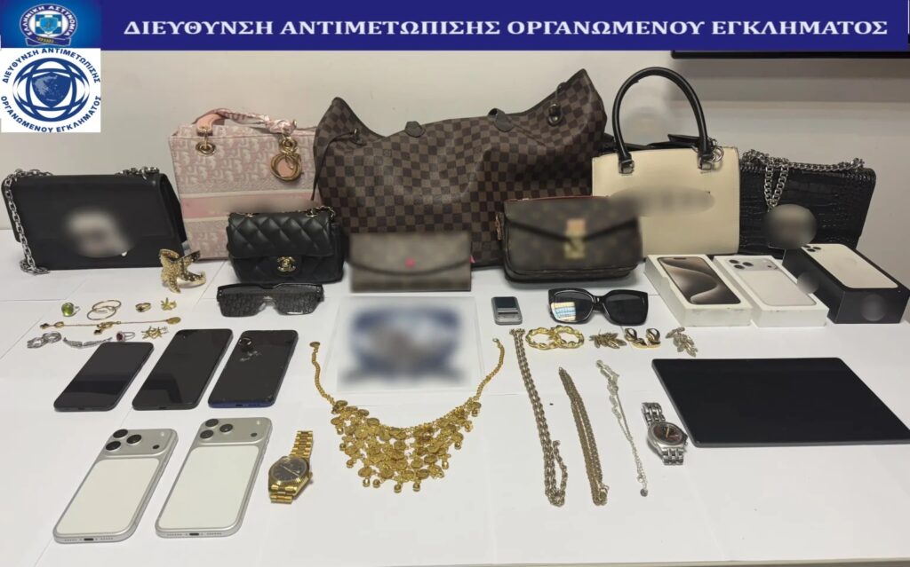 Στα χέρια της ΕΛ.ΑΣ. το κύκλωμα-μαϊμού: Με αυτό το τέχνασμα άρπαξαν πάνω από 440.000 ευρώ – Χτ