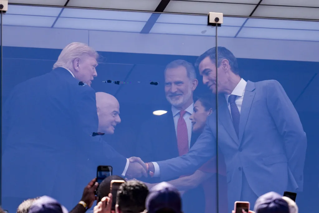 Συνάντηση Σάντσεθ – Τραμπ στο Μουντιάλ 2026: Μια χειραψία μετά από μήνες έντασης και η στιγμή με τον