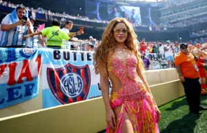 Χαμός με το πρώτο halftime show στην ιστορία του Μουντιάλ: Σακίρα, Μαντόνα, Μπίμπερ και BTS δίχασαν