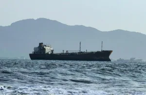 Μέση Ανατολή: 13η συνεχόμενη νύχτα αμερικανικών επιδρομών στο Ιράν – Άνοδος στις τιμές του πετρελαίου